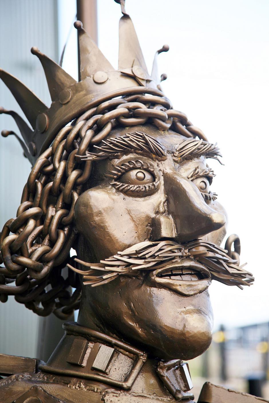 King Head Detail 1