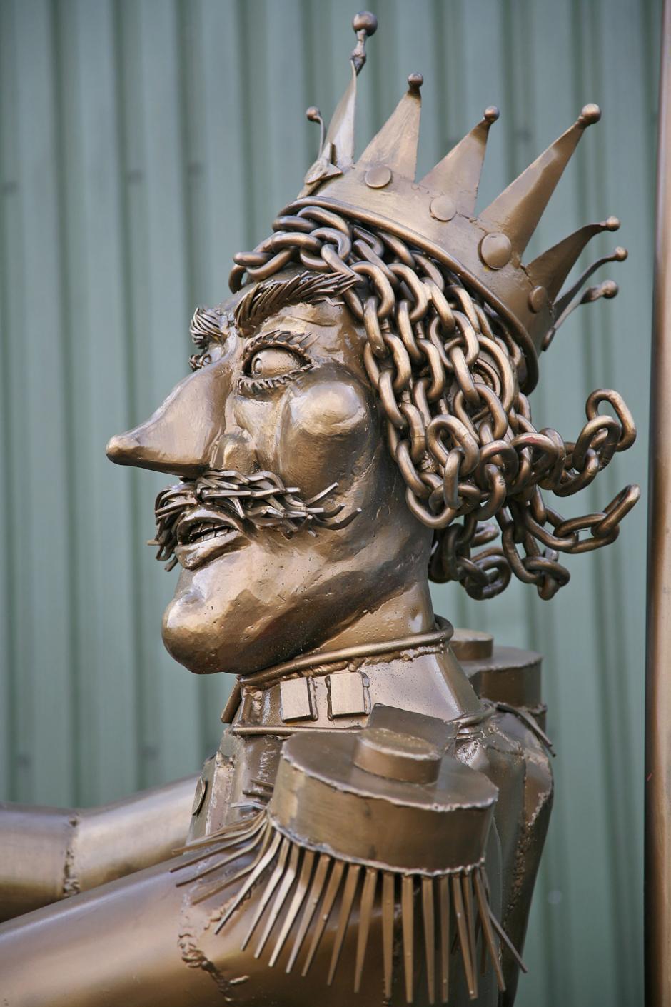 King Head Detail