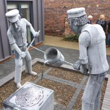 Stourbridge Lion Pour